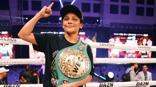 Lourdes Juárez retuvo su corona ante Yokasta Valle
