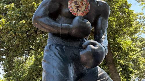 Joe Frazier recibe un merecido reconocimiento en Filadelfia
