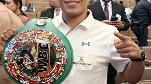 Gohan Rodríguez recibe el Cinturón Plata supermosca del WBC