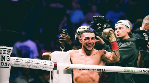 Teófimo López resurge en 147 libras y se proclama nuevo campeón mundial WBA