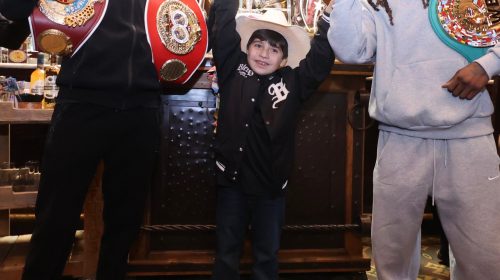 Emanuel Navarrete va por el triplete ante O’Shaquie Foster
